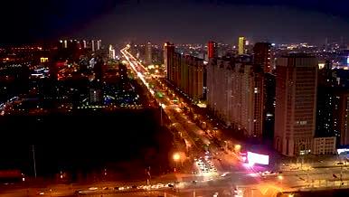 延时拍摄城市夜景道路车流视频的预览图